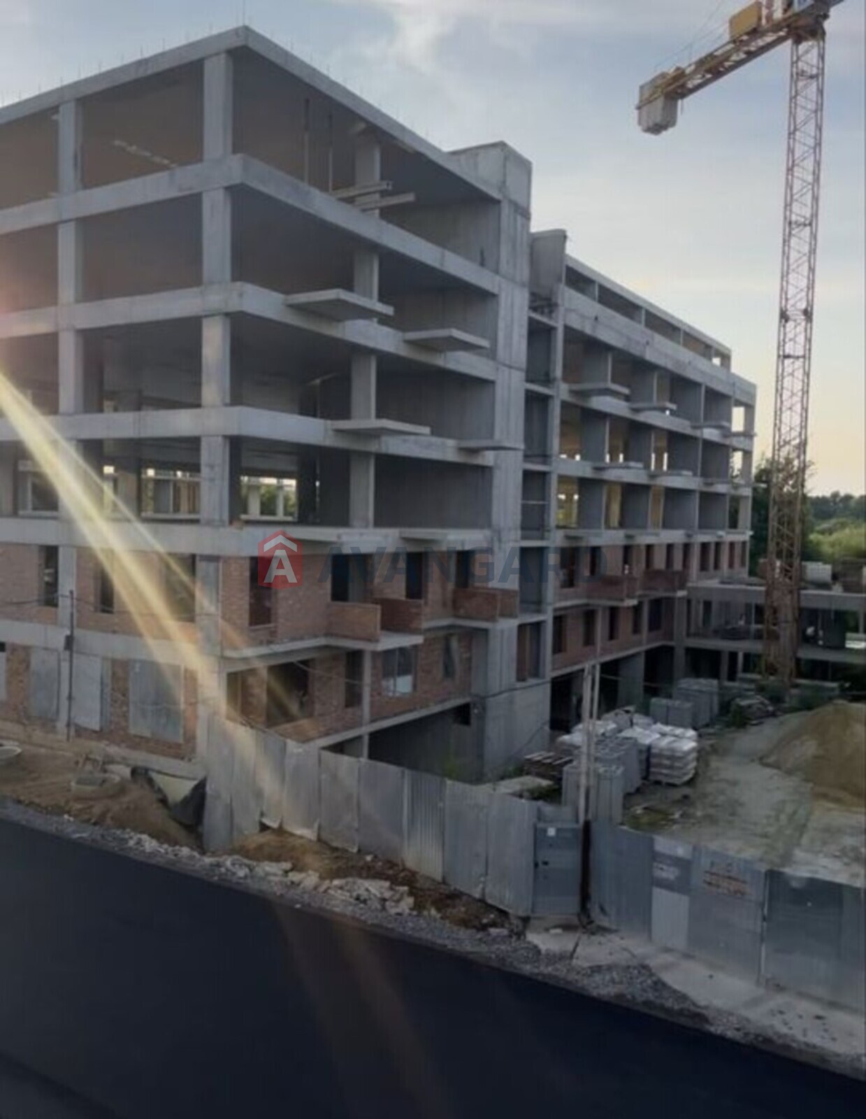 1 ��. ��������, 38/-/17 ��. �., 6/6 ������ ���� 2