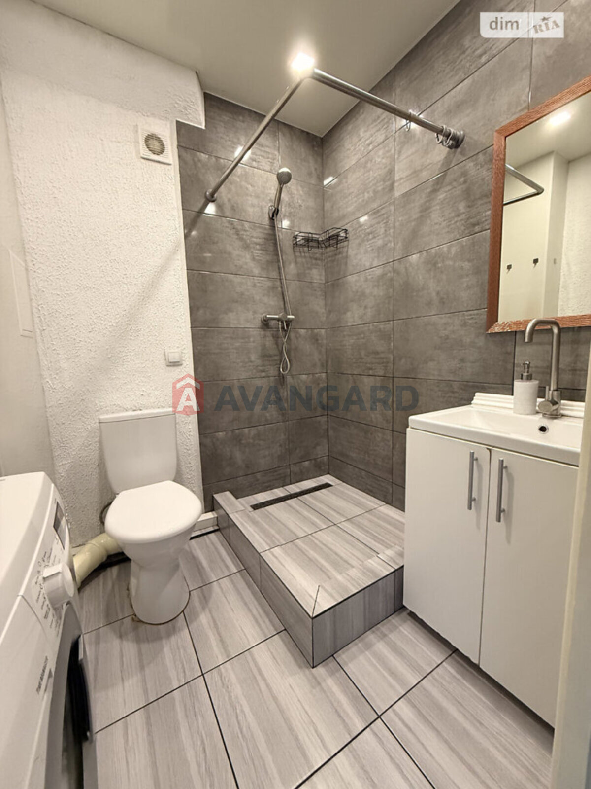 1 ��. ��������, 36/-/- ��. �., 6/9 ������ ���� 7