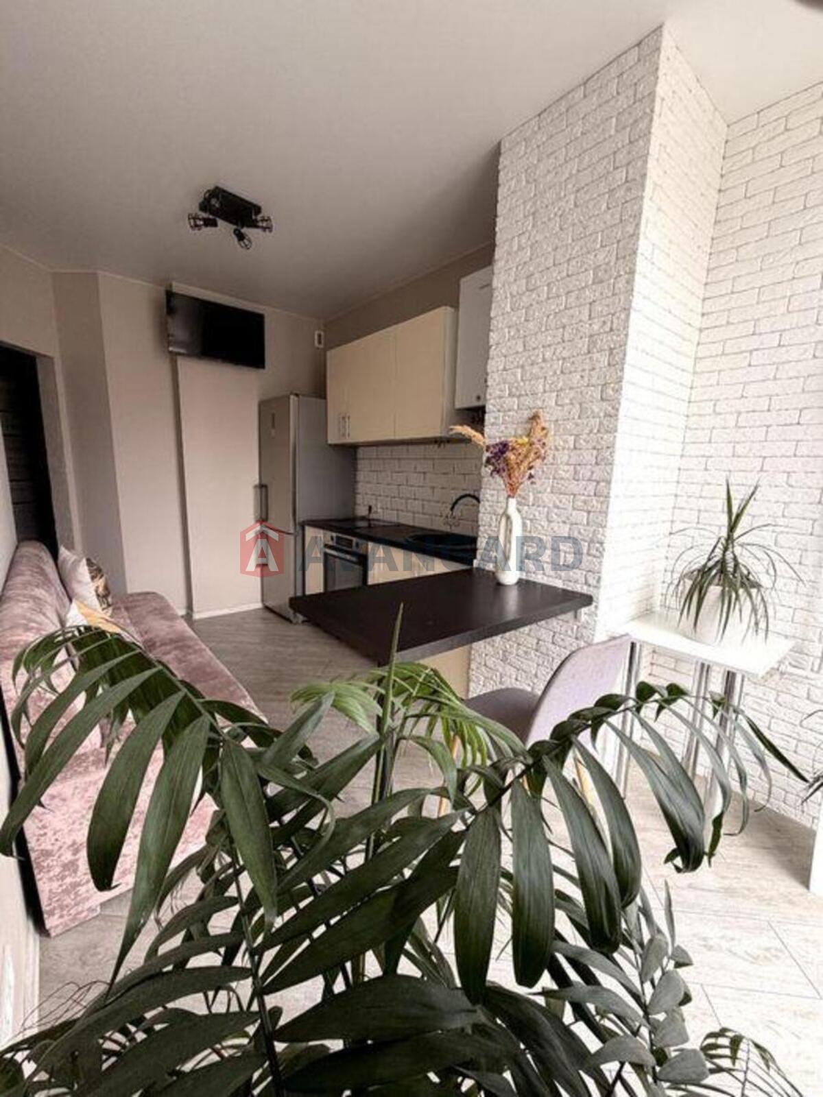 1 ��. ��������, 32/-/9 ��. �., 8/10 ������ ���� 7