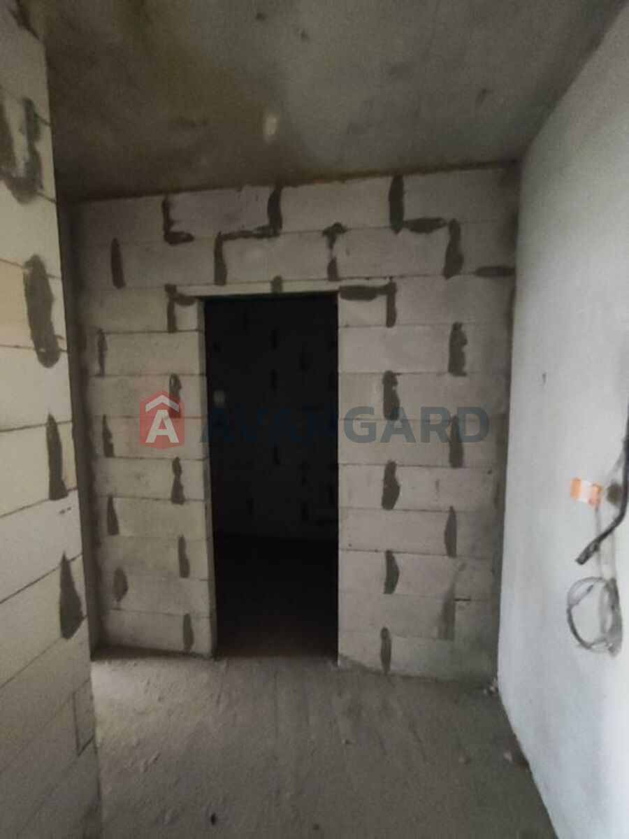 1 ��. ��������, 48/-/10 ��. �., 3/10 ������ ���� 8