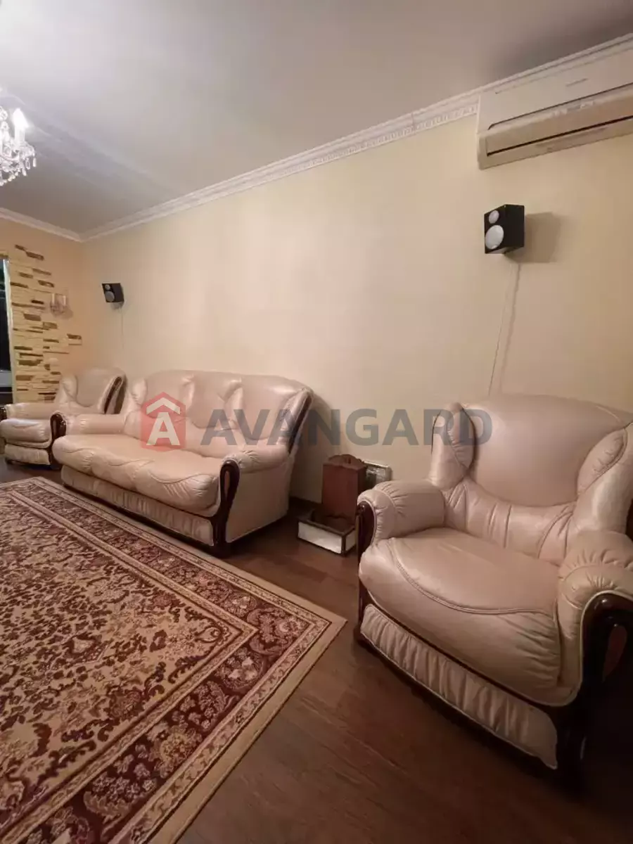 3 ����. ��������, 70/41/8 ��. �., 11/16 ���� ���� 10