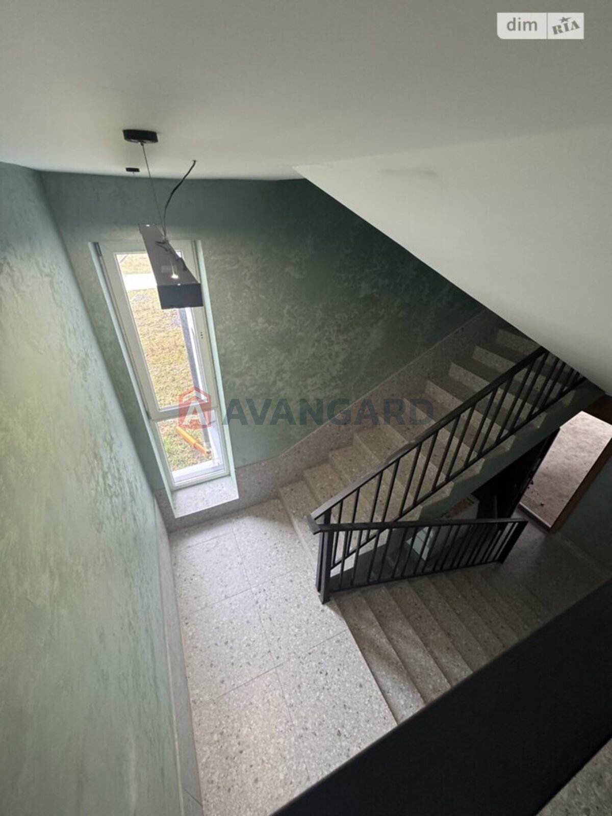 1 ��. ��������, 44/11/23 ��. �., 1/4 ������ ���� 2