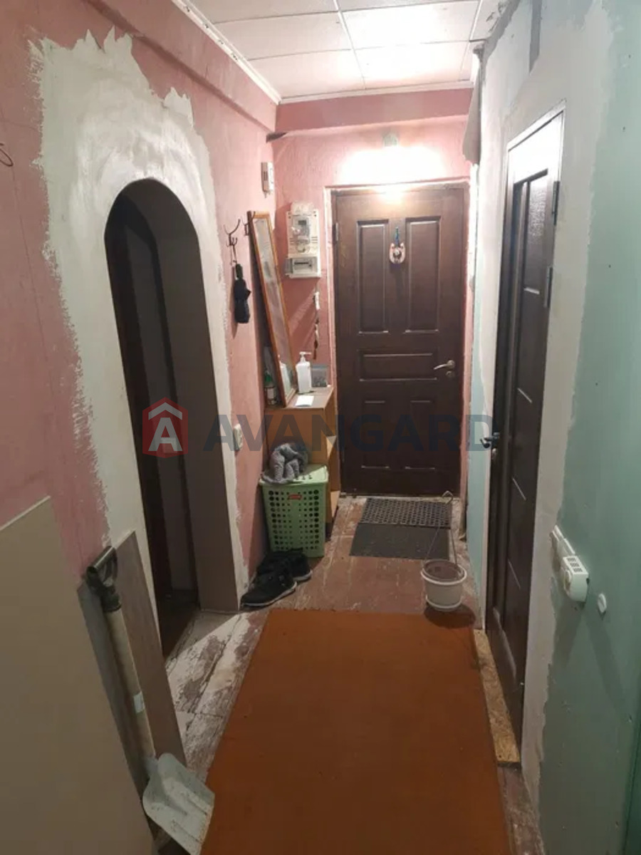 3 ��. ��������, 56/-/6 ��. �., 3/5 ������ ���� 9