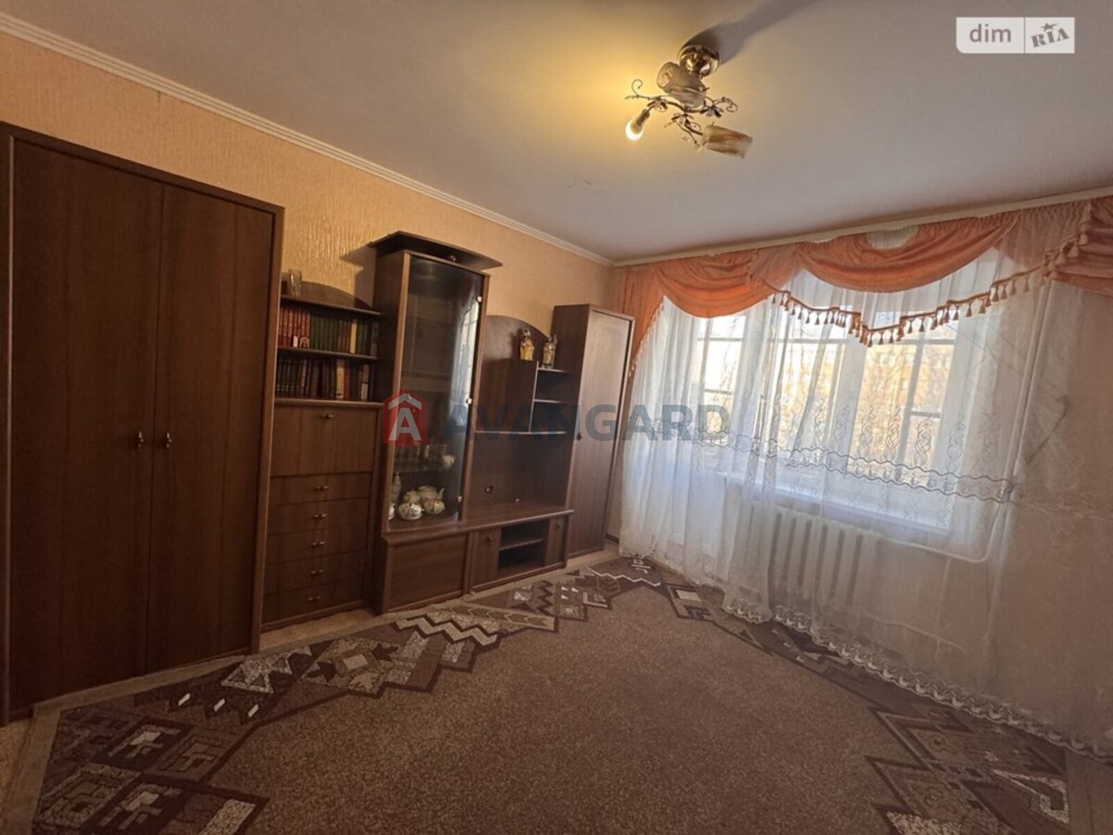 2 ��. ��������, 48/27/7 ��. �., 5/9 ������ ���� 11