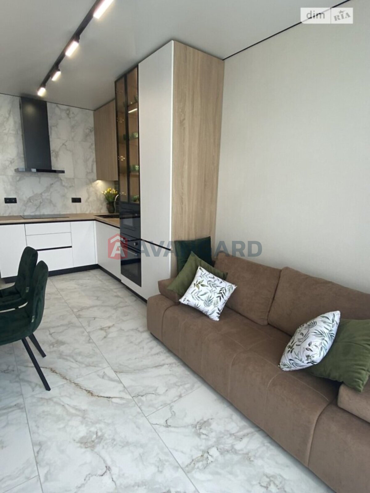 1 ��. ��������, 48/24/20 ��. �., 12/16 ������ ���� 5