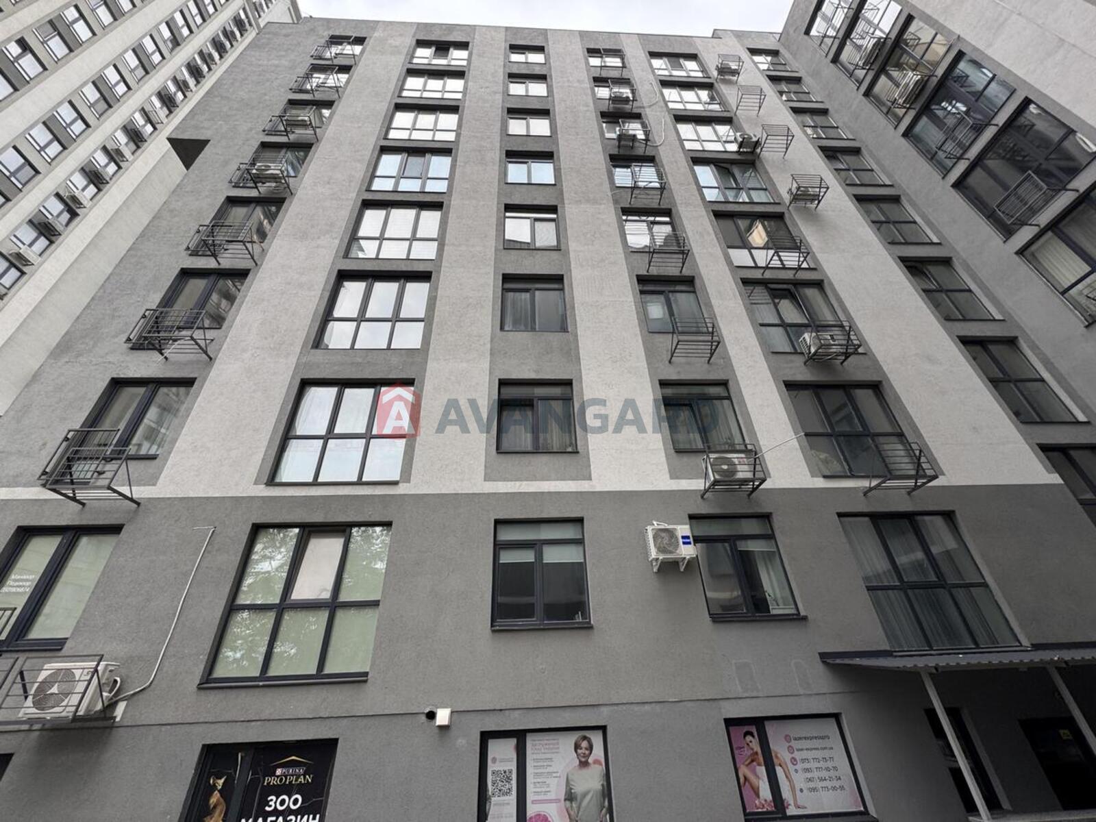 1 ��. ��������, 20/15/5 ��. �., 8/8 ������ ���� 3