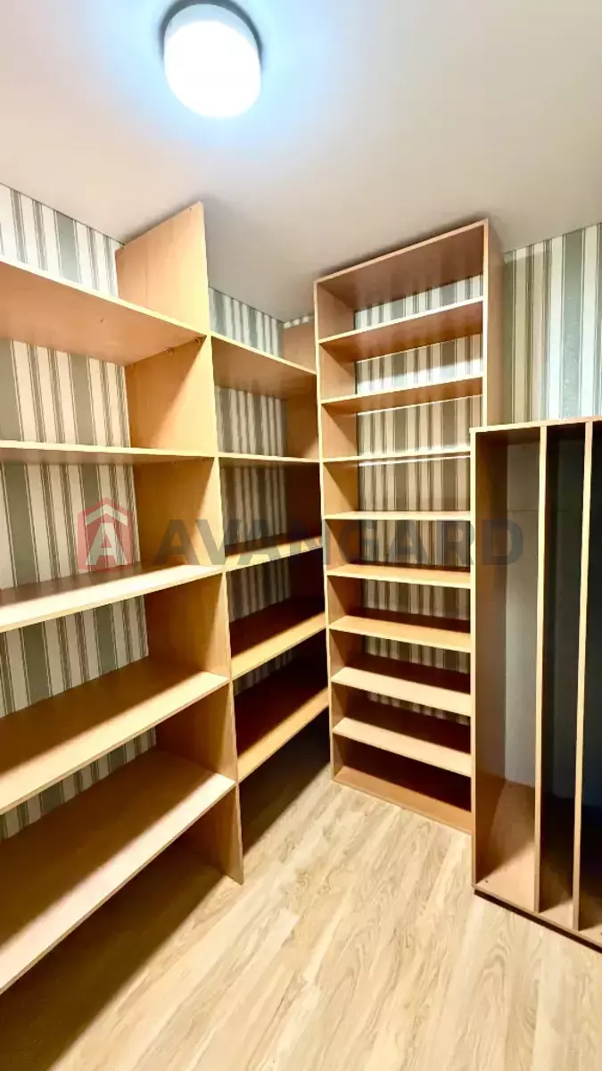 3 ��. ��������, 116/-/- ��. �., 4/12 ������ ���� 15