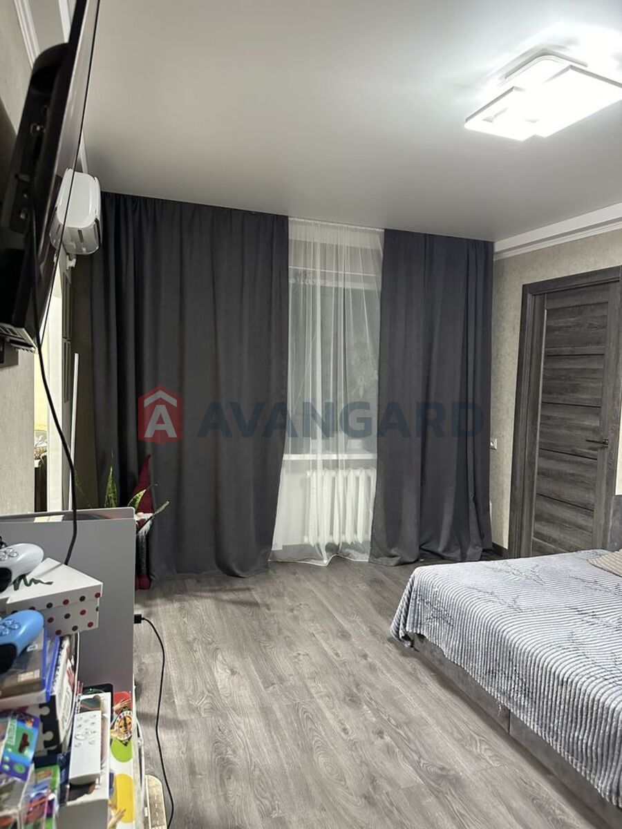 3 ��. ��������, 46/-/11 ��. �., 3/5 ������ ���� 3