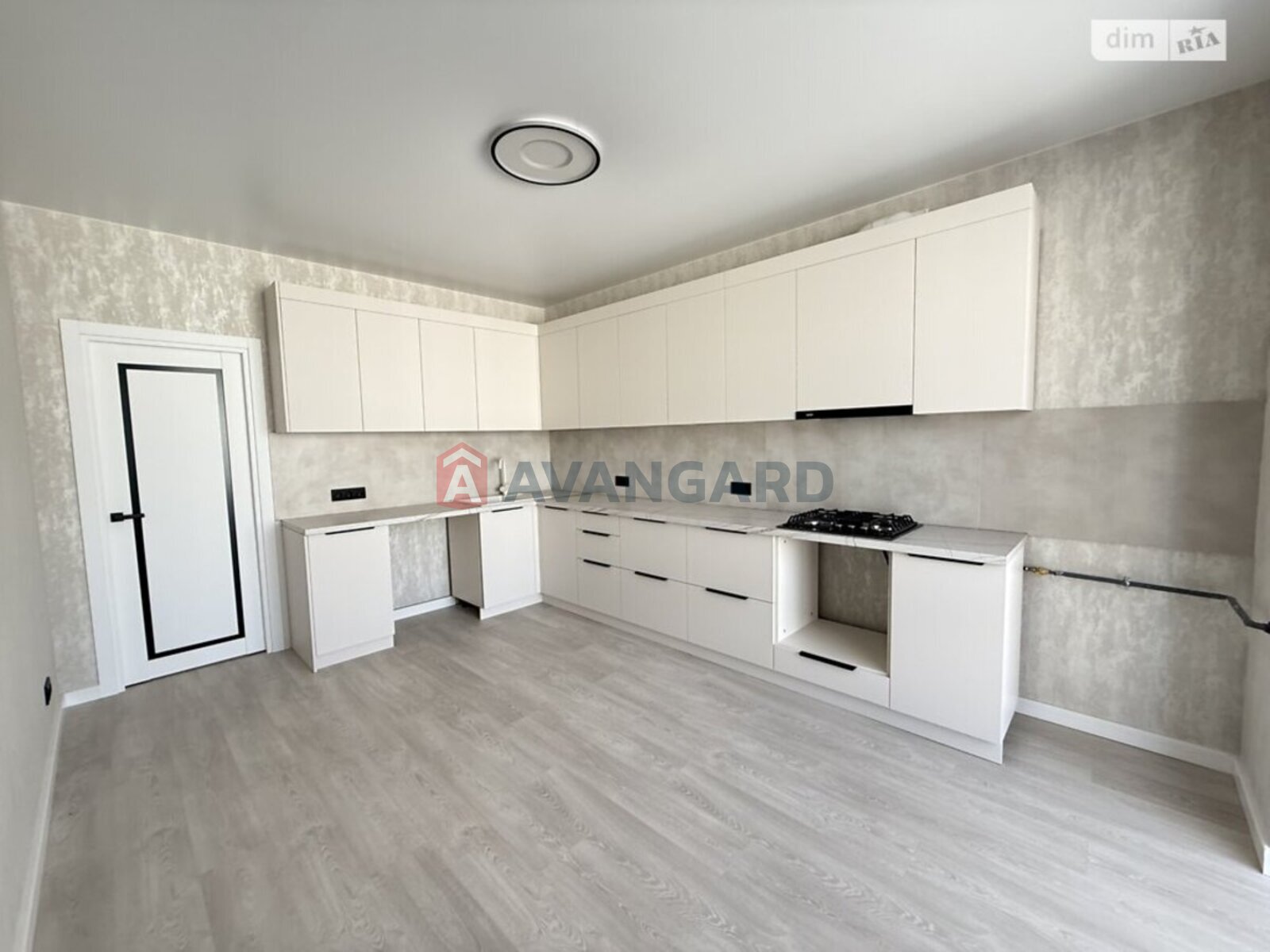 1 ��. ��������, 47/15/22 ��. �., 9/10 ������ ���� 2