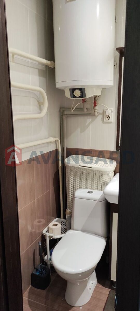 1 ��. ��������, 30/-/6 ��. �., 5/5 ������ ���� 9