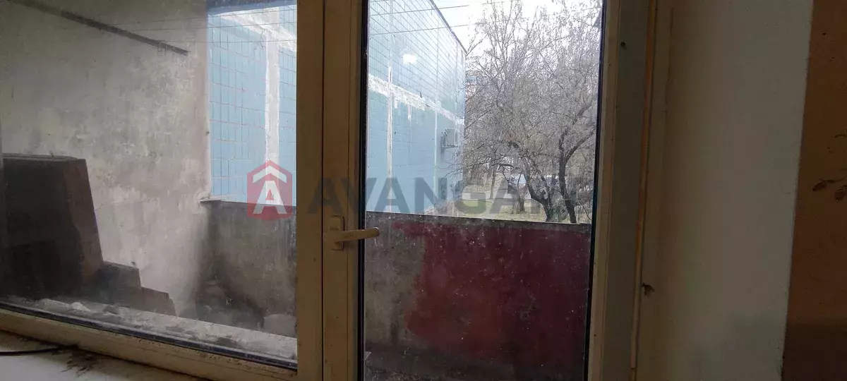 3 ��. ��������, 77/51/9 ��. �., 1/12 ������ ���� 8