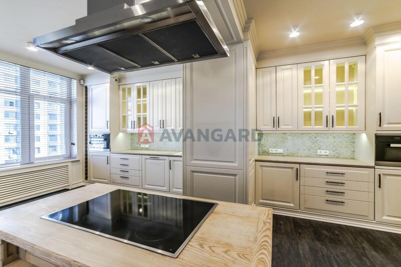 6 ��. ��������, 660/179/32 ��. �., 8/9 ������ ���� 10