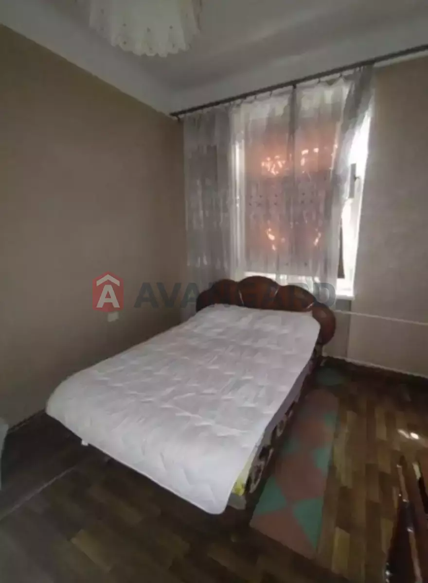 2 ����. ��������, 46/-/- ��. �., 1/3 ���� ���� 7