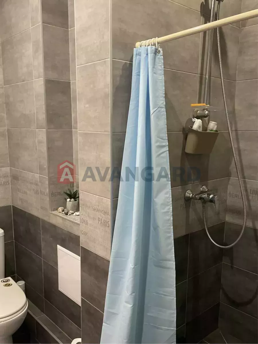 1 ��. ��������, 40/-/12 ��. �., 2/5 ������ ���� 2