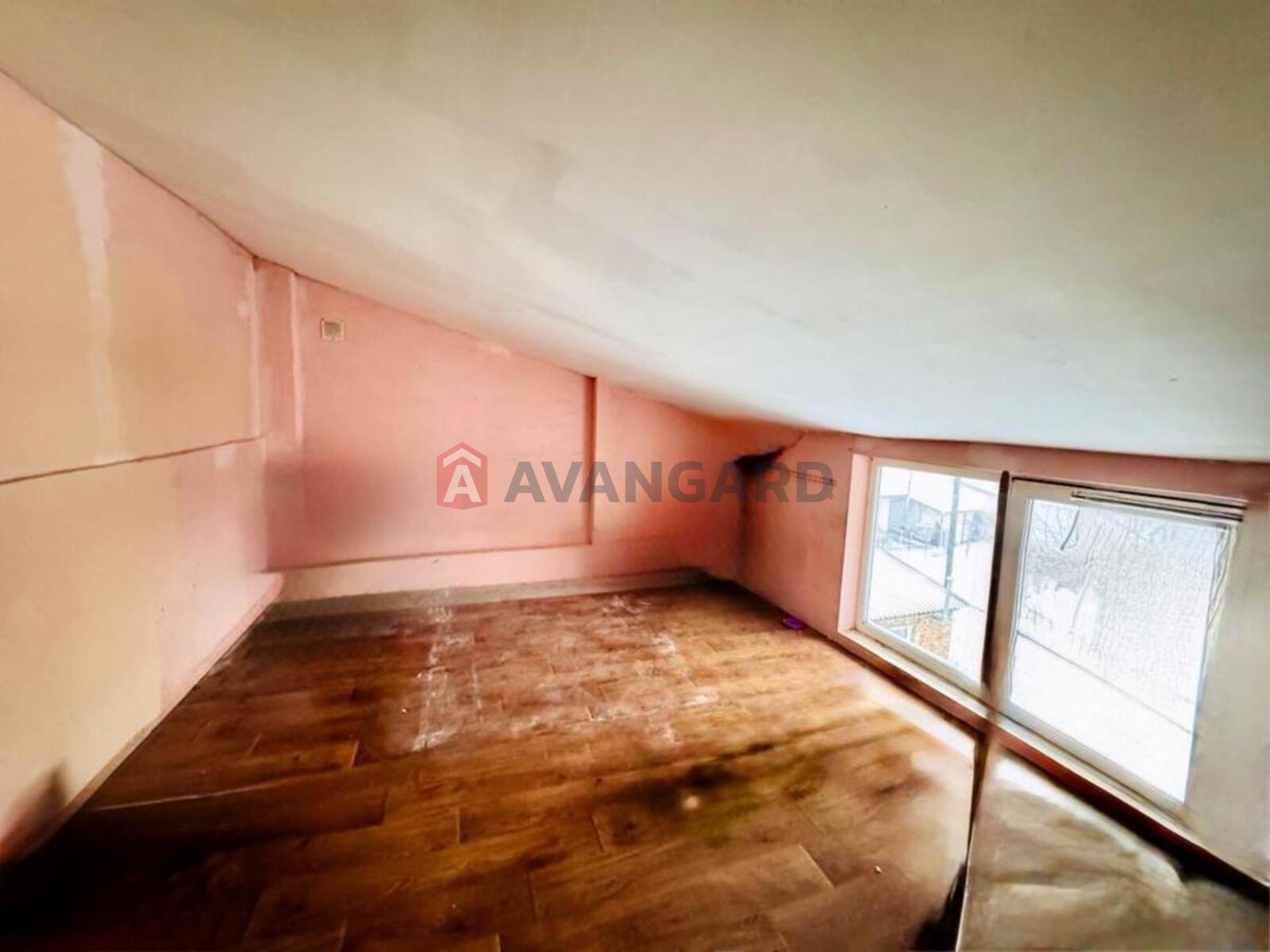 1 ��. ��������, 40/16/18 ��. �., 2/2 ������ ���� 11