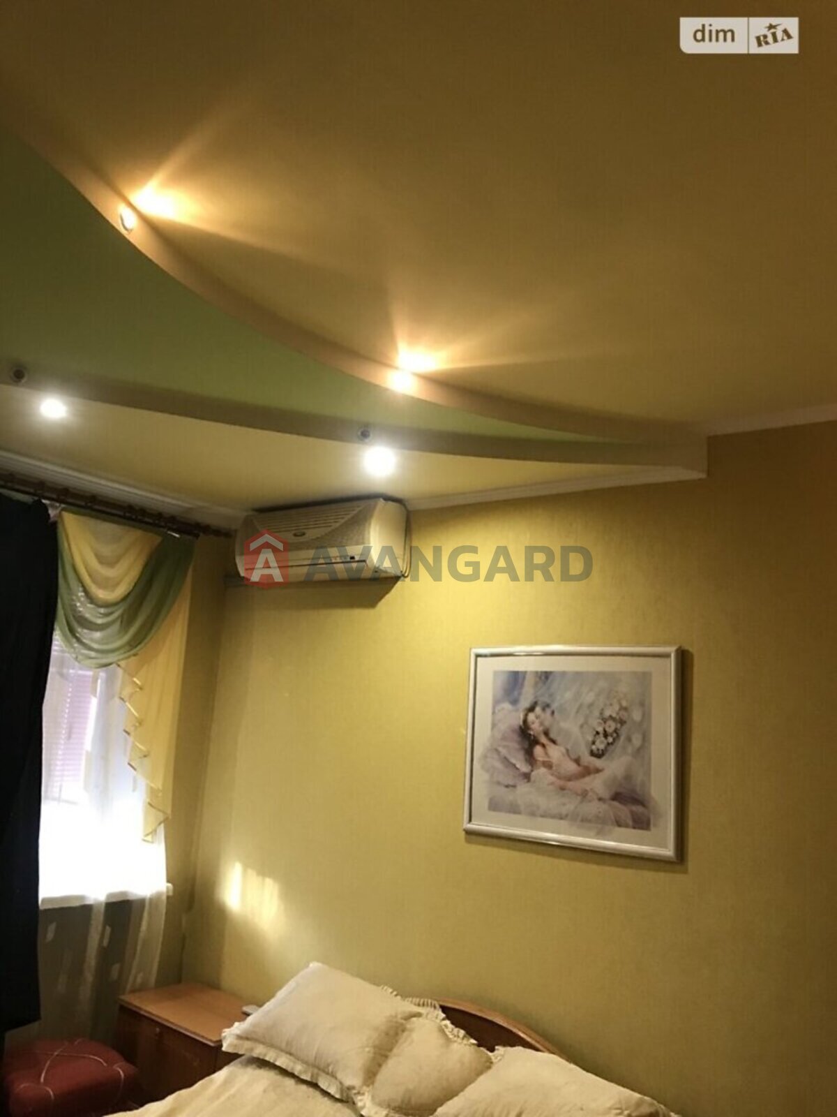 2 ��. ��������, 52/32/8 ��. �., 4/5 ������ ���� 14