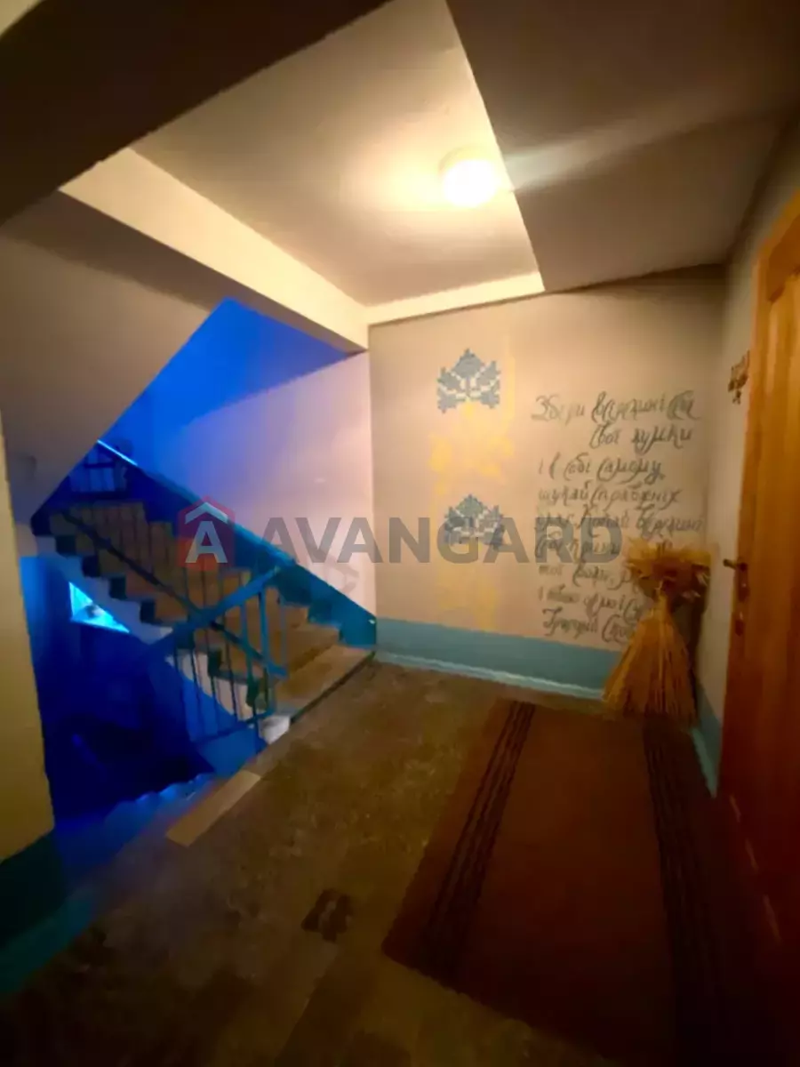 4 ��. ��������, 103/-/- ��. �., 4/9 ������ ���� 23