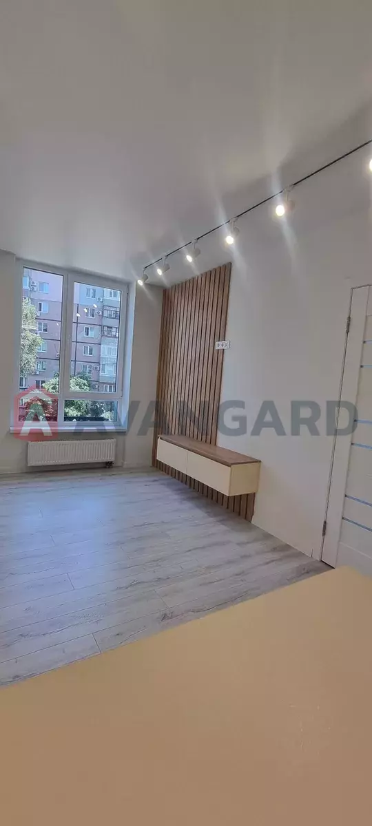 2 ����. ��������, 48/-/20 ��. �., 3/17 ���� ���� 17