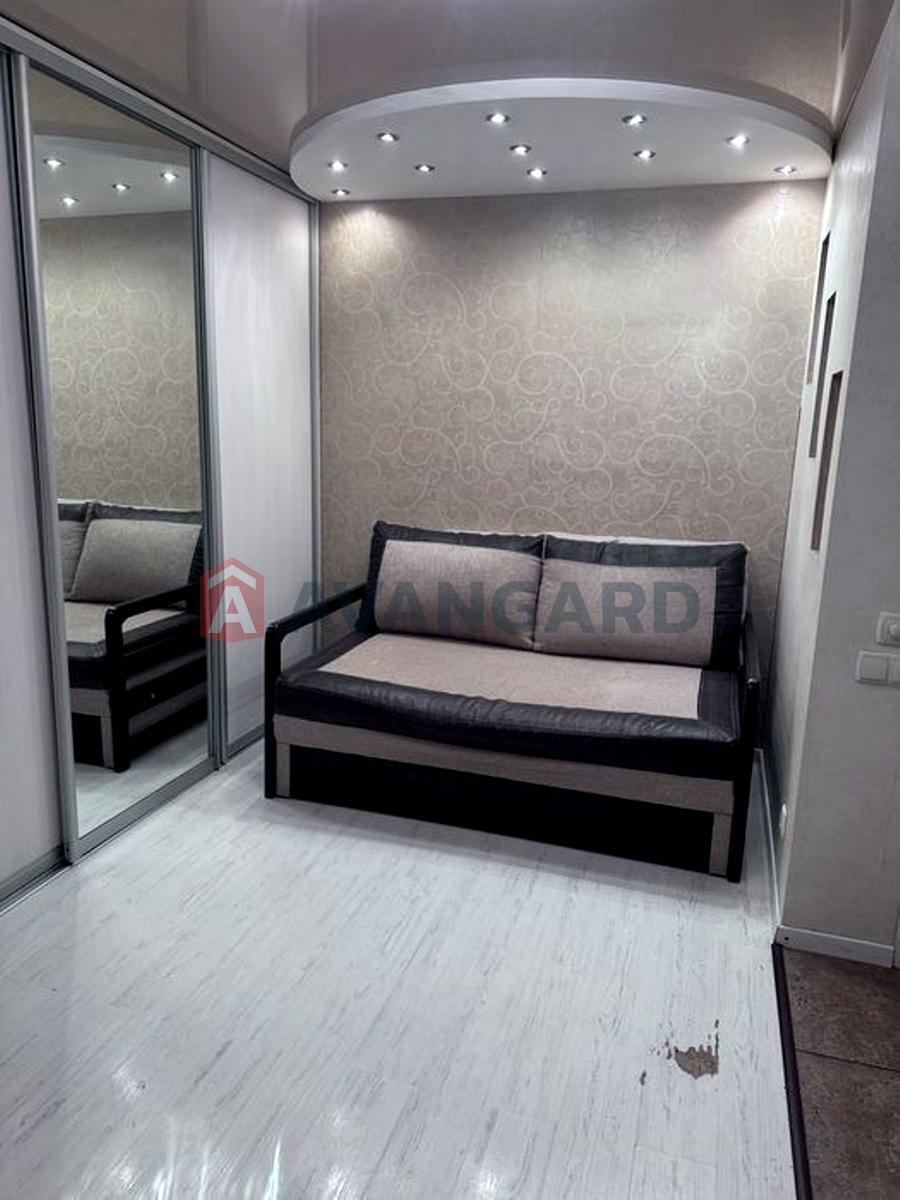 1 кім. квартира, 23 / 10 / 8 м? кв. м., 8/9 поверх фото 2 1 кім. квартира, 23 / 10 / 8 м? кв. м., 8/9 поверх фото 2