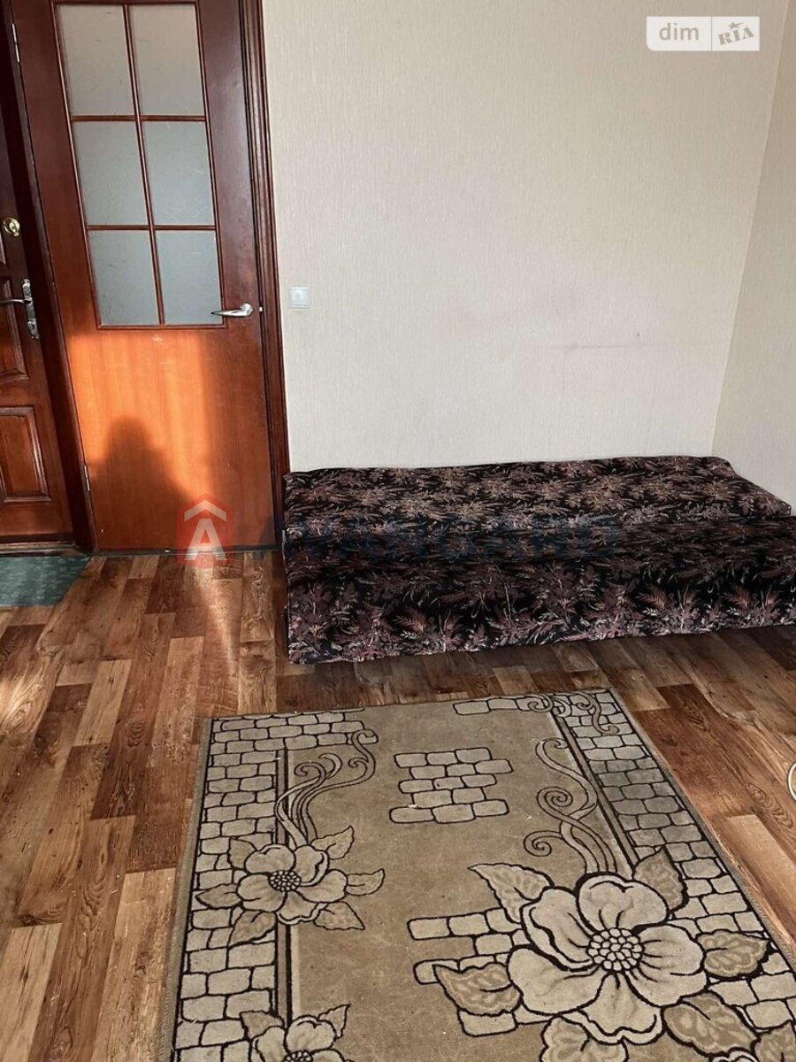 1 ��. ��������, 18/12/4 ��. �., 3/9 ������ ���� 5