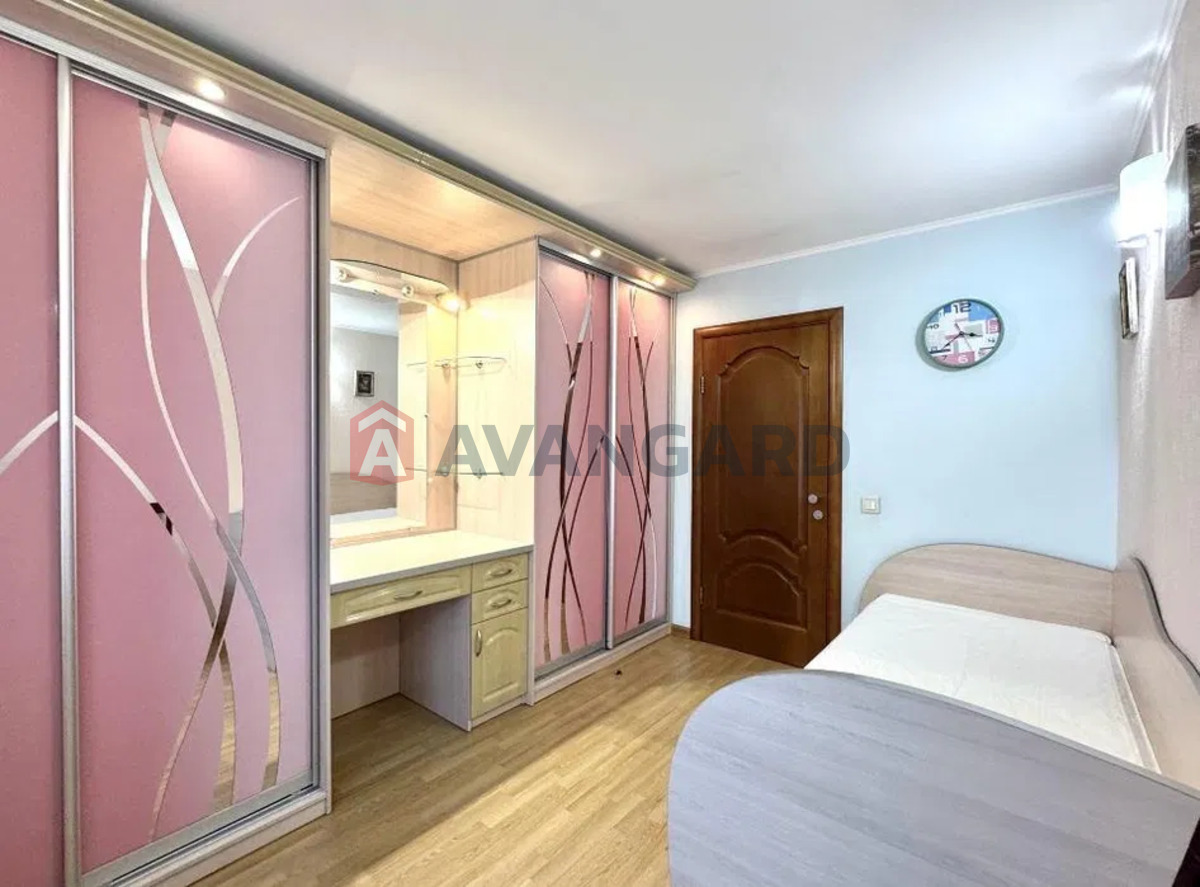 3 ��. ��������, 79/-/14 ��. �., 6/25 ������ ���� 8