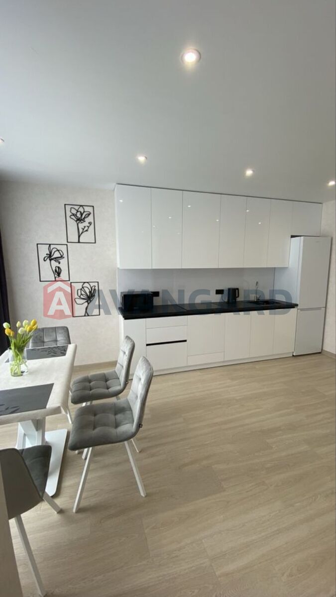 1 ����. ��������, 47/-/25 ��. �., 10/13 ���� ���� 2