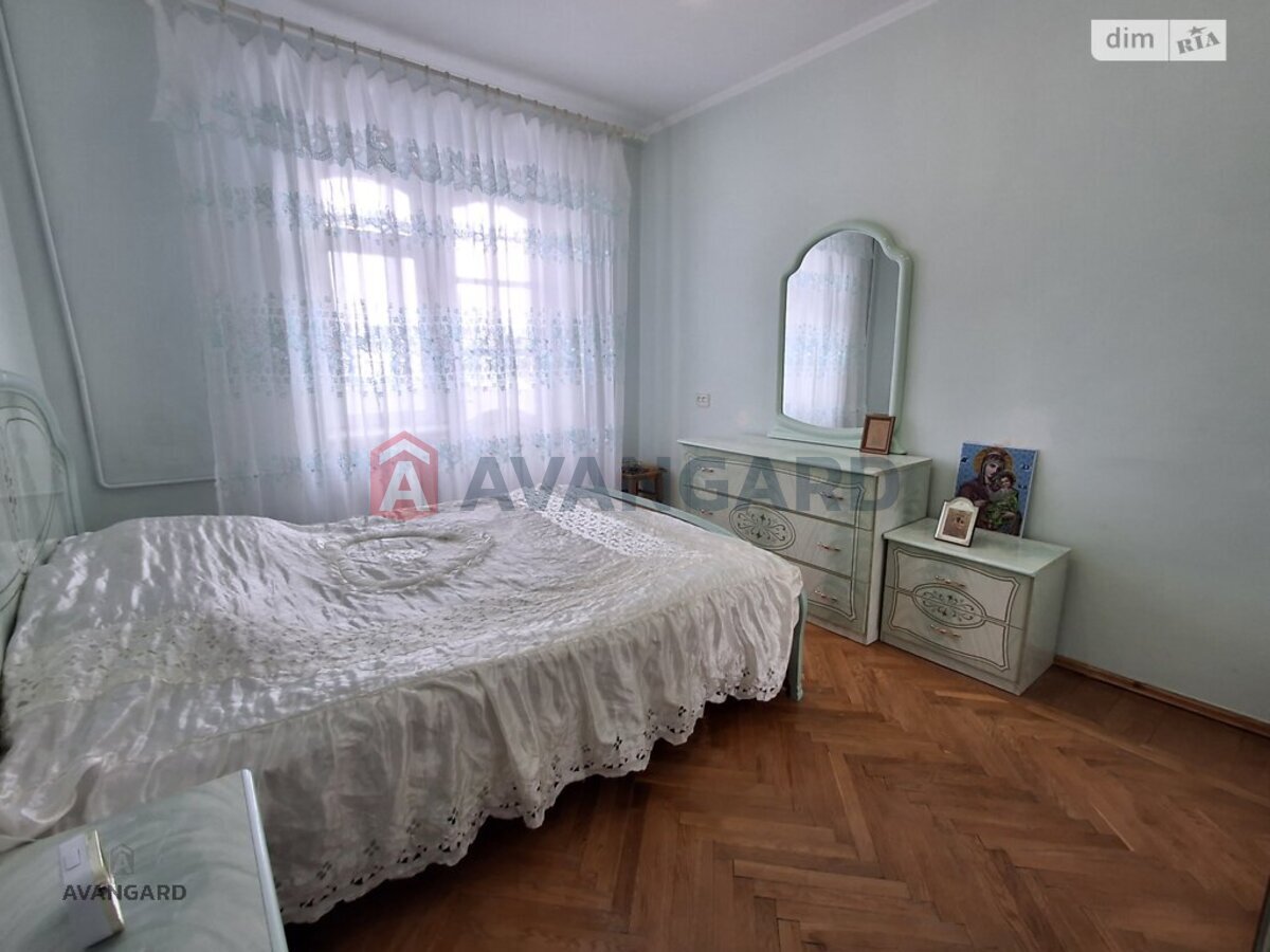 3 ��. ��������, 75/52/8 ��. �., 2/5 ������ ���� 5