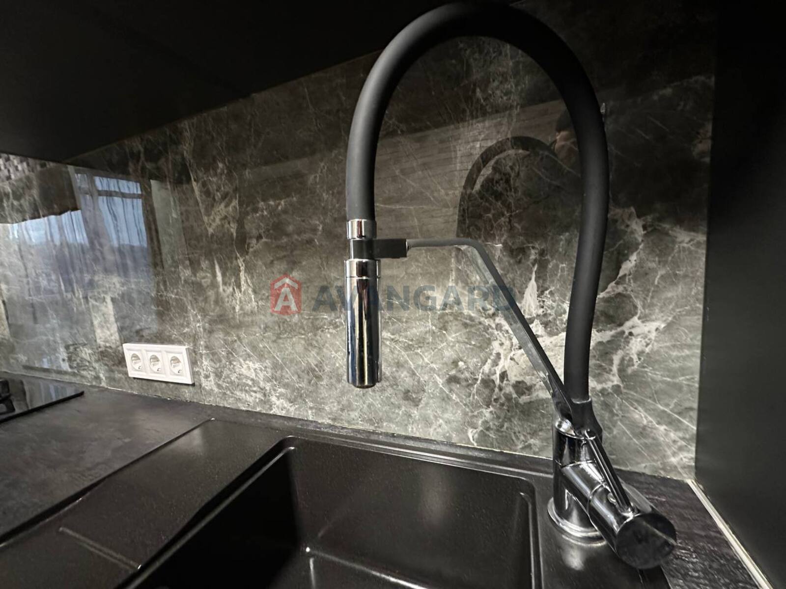 2 ��. ��������, 58/-/- ��. �., 12/12 ������ ���� 6