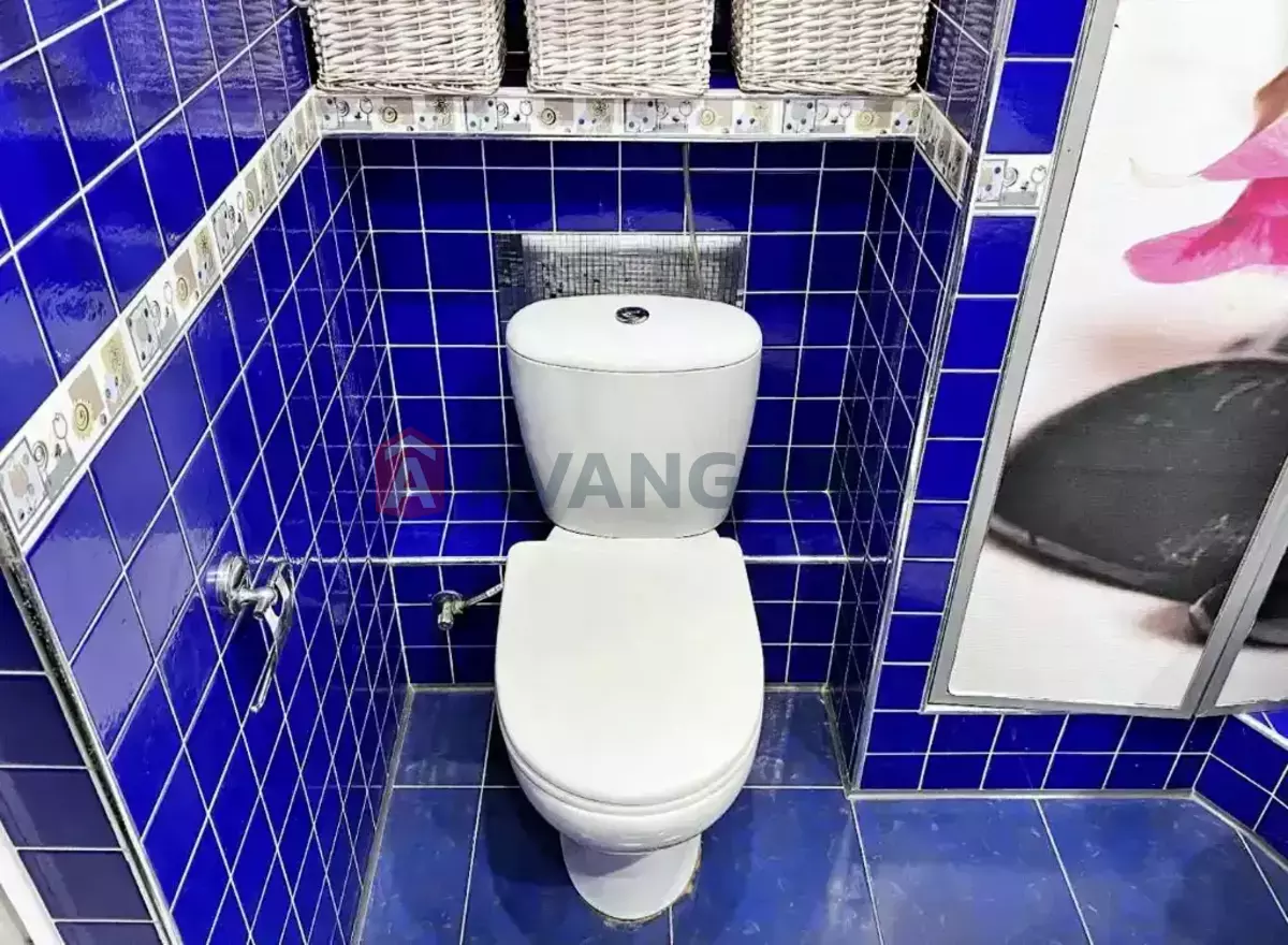 2 ��. ��������, 53/29/9 ��. �., 13/16 ������ ���� 18