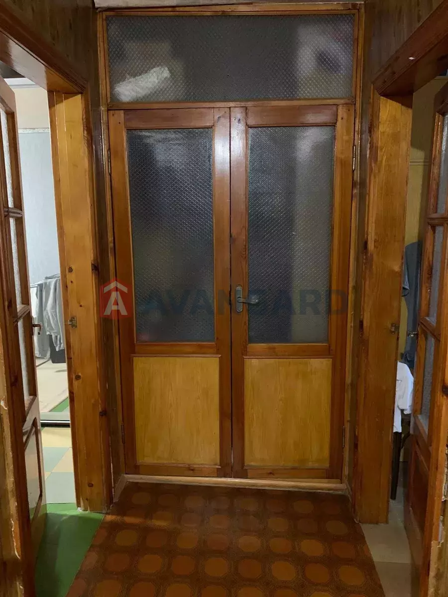 3 ����. ��������, 61/-/7 ��. �., 6/10 ���� ���� 2