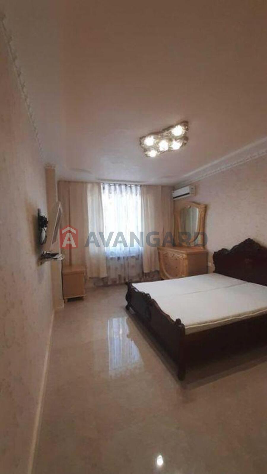 2 ��. ��������, 78/-/52 ��. �., 10/25 ������ ���� 20