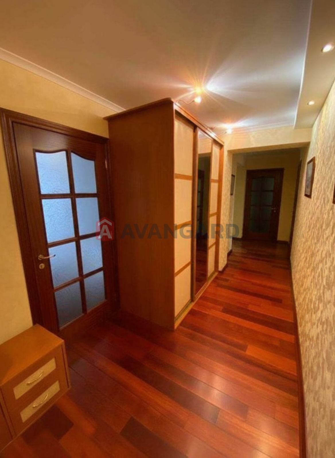 3 ����. ��������, 63/-/15 ��. �., 6/12 ���� ���� 2