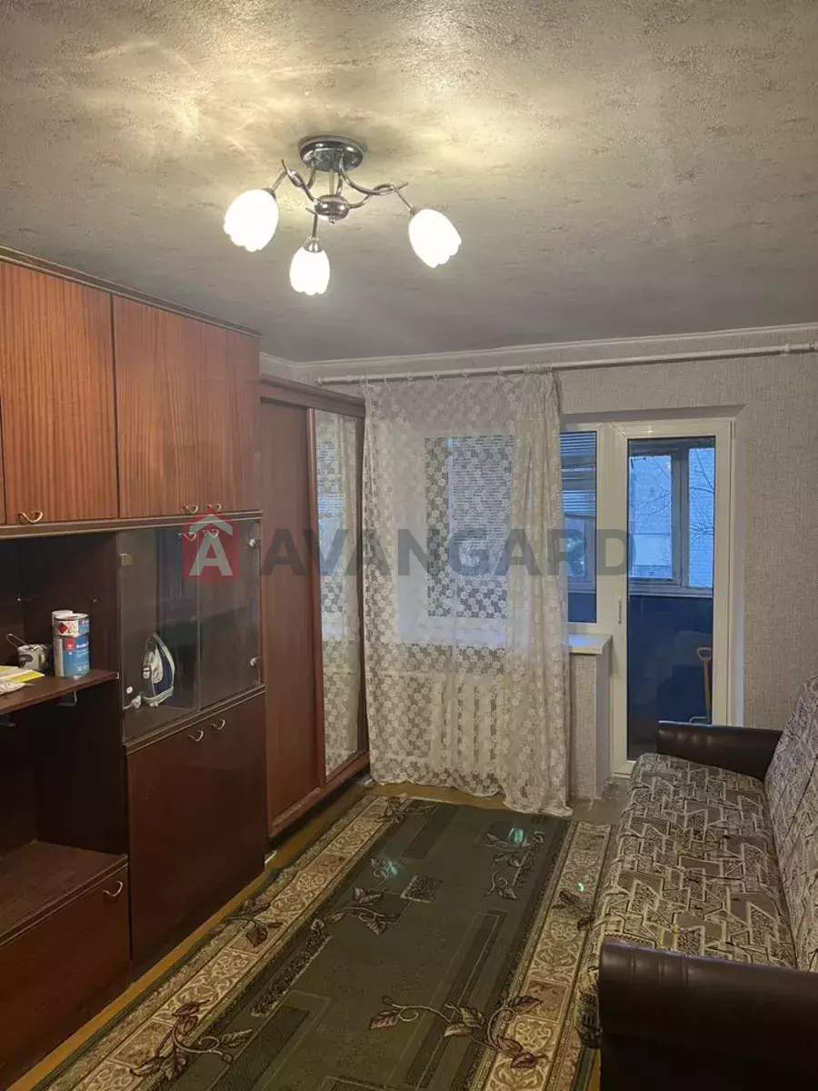 2 ��. ��������, 43/-/6 ��. �., 3/5 ������ ���� 3