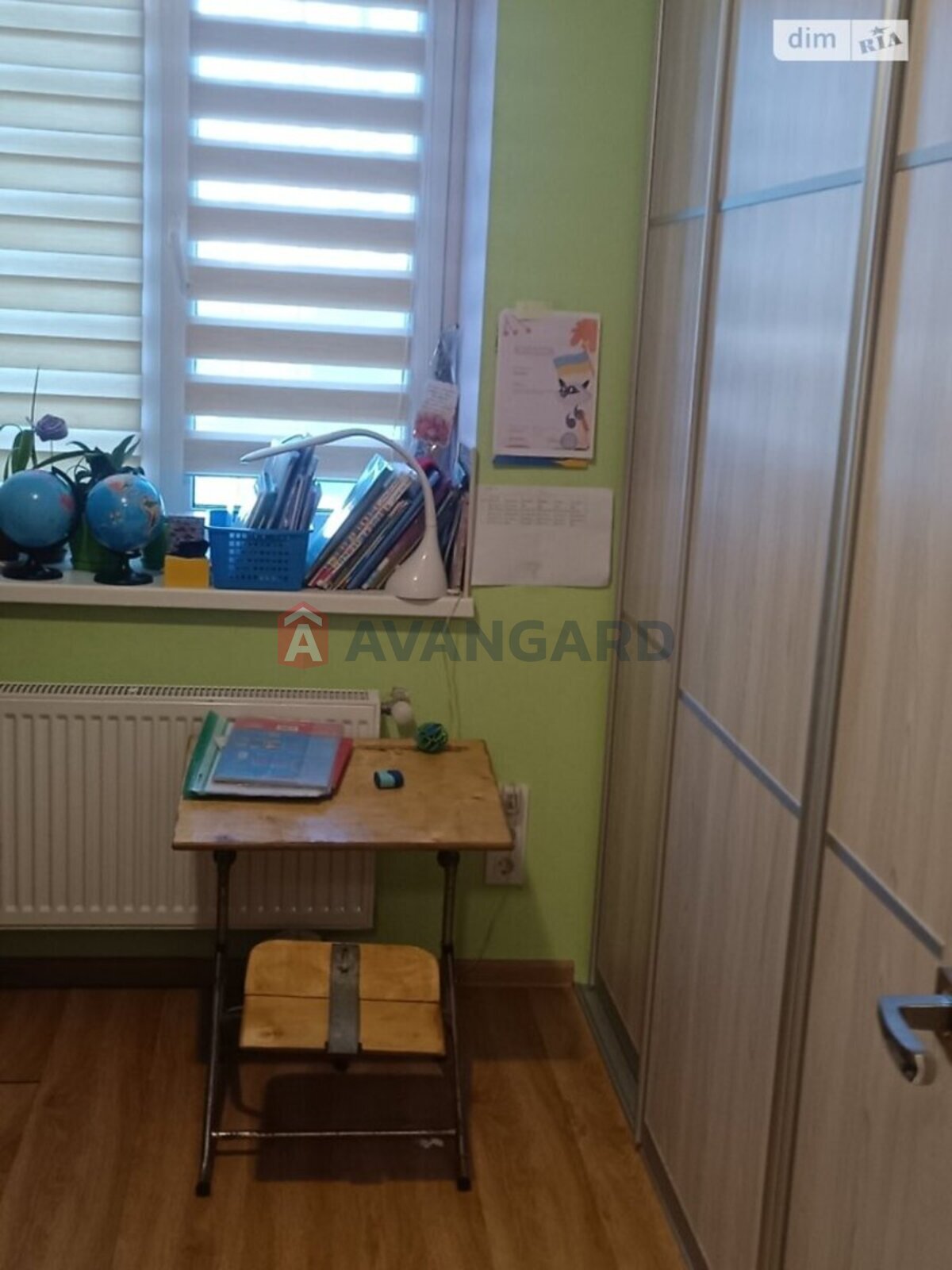 2 ��. ��������, 36/25/4 ��. �., 1/10 ������ ���� 3