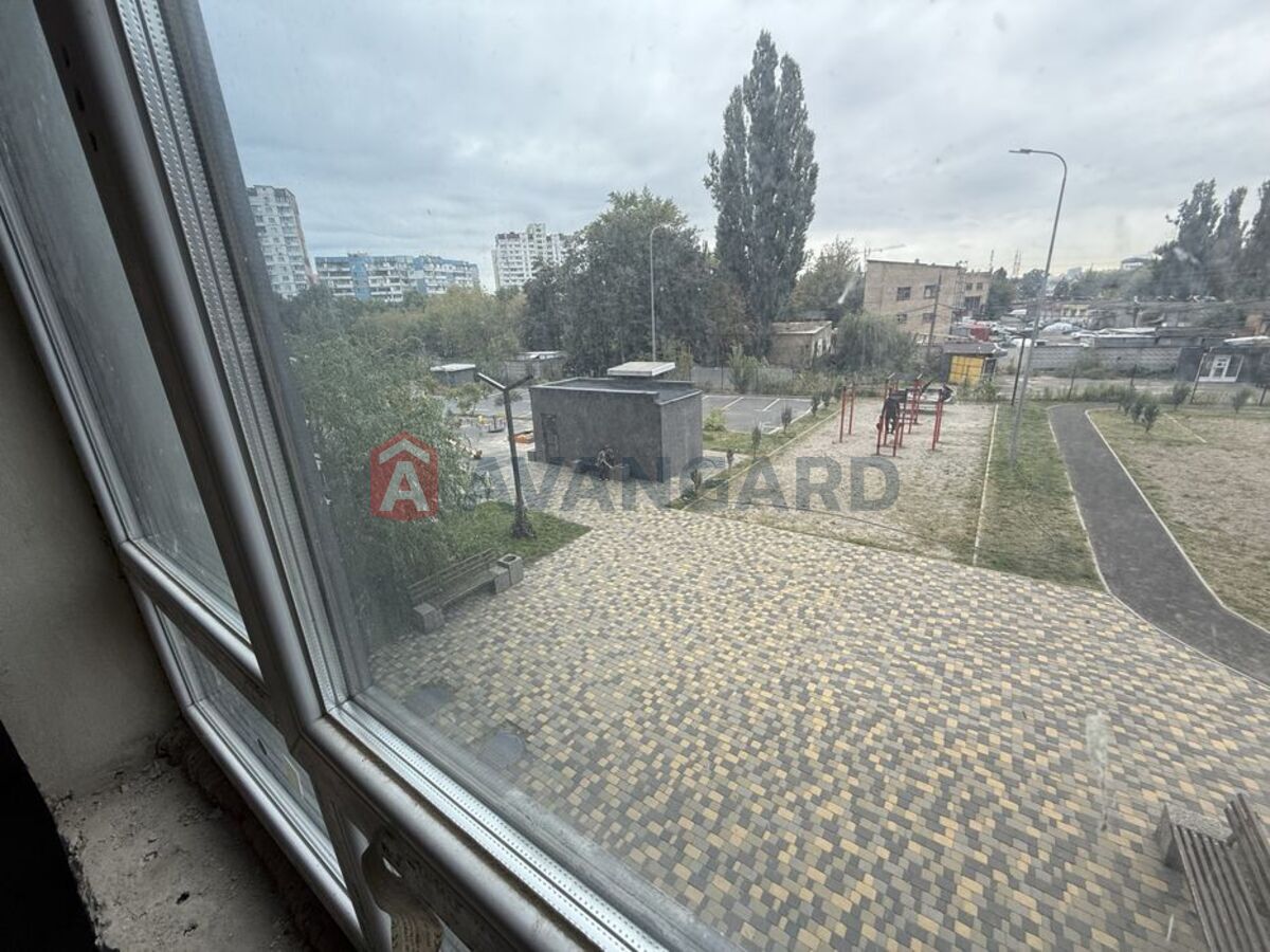 2 ��. ��������, 67/-/12 ��. �., 2/24 ������ ���� 17