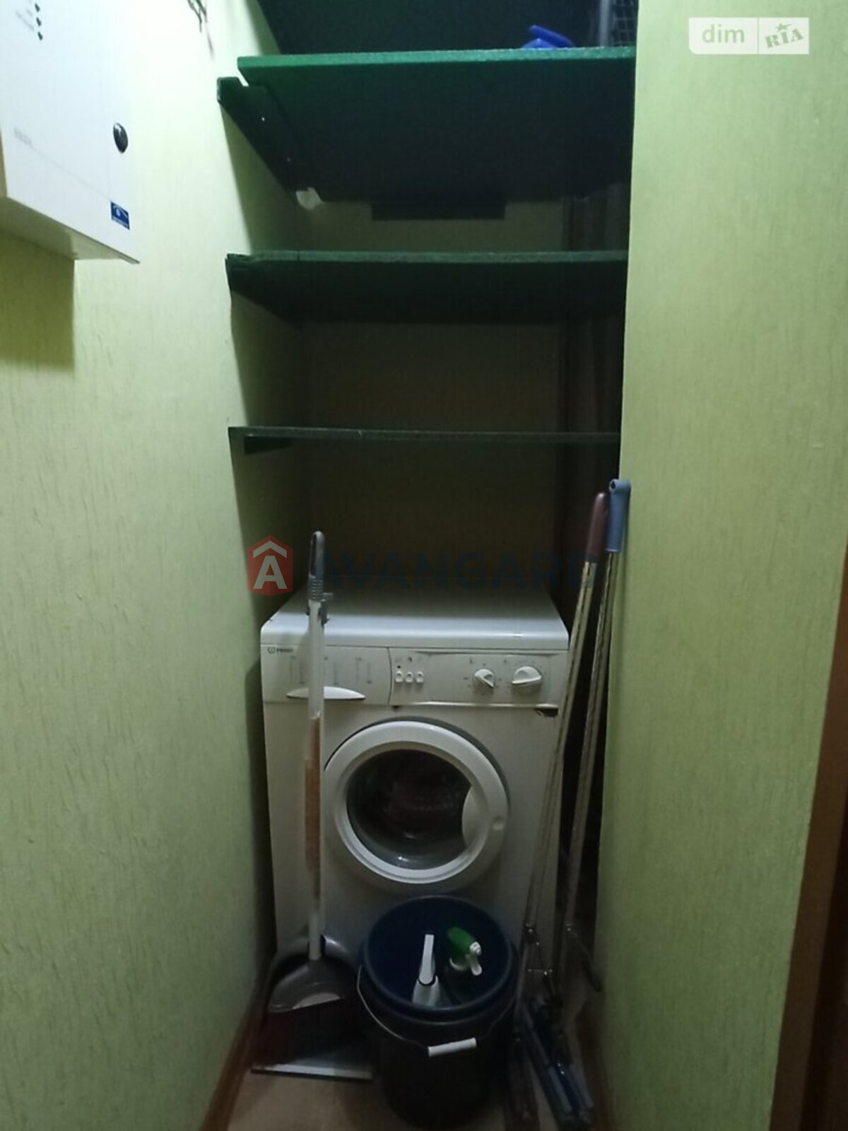 3 . , 67/38/7 . ., 6/9   28