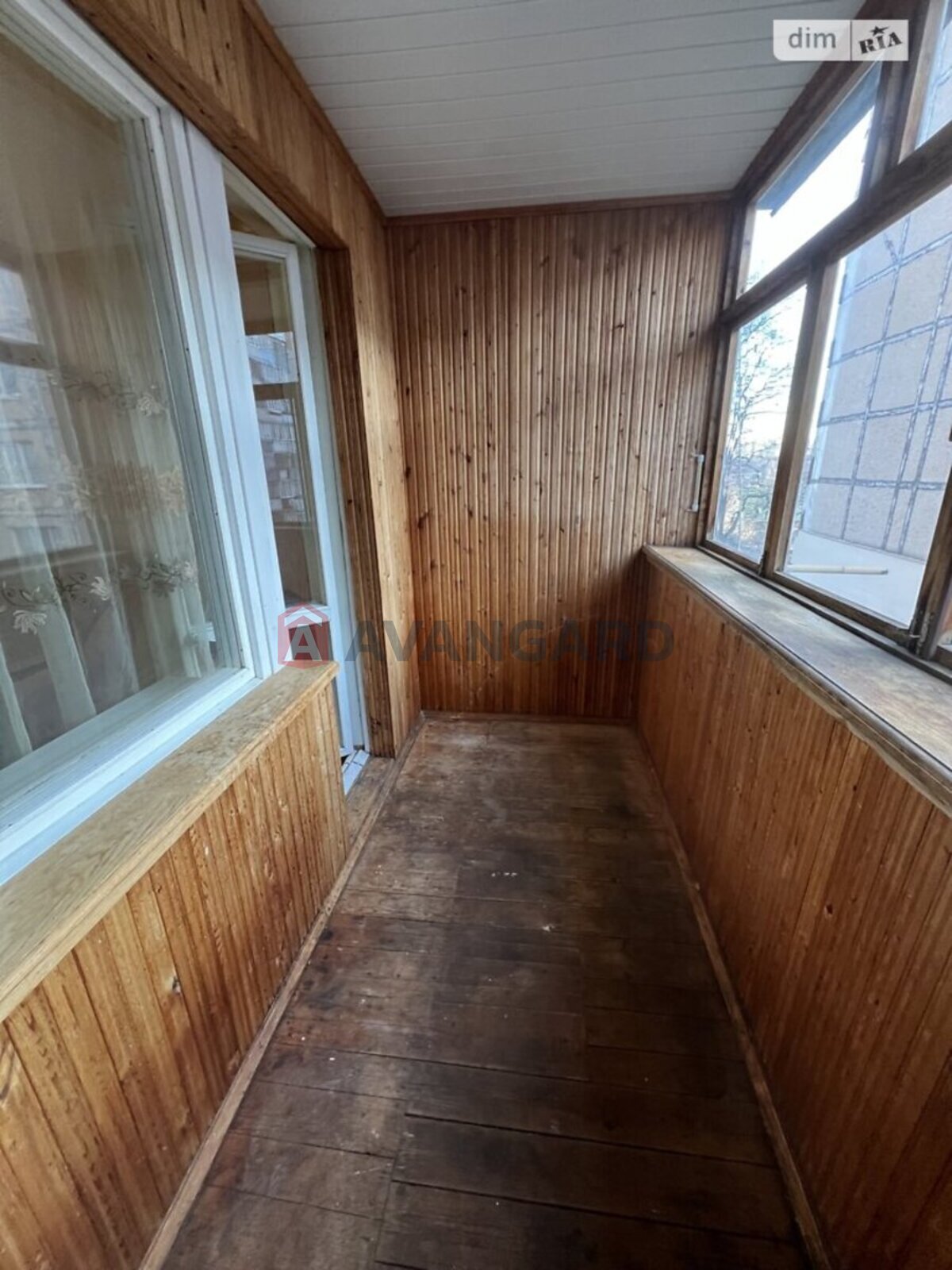 2 ��. ��������, 52/30/9 ��. �., 4/10 ������ ���� 6