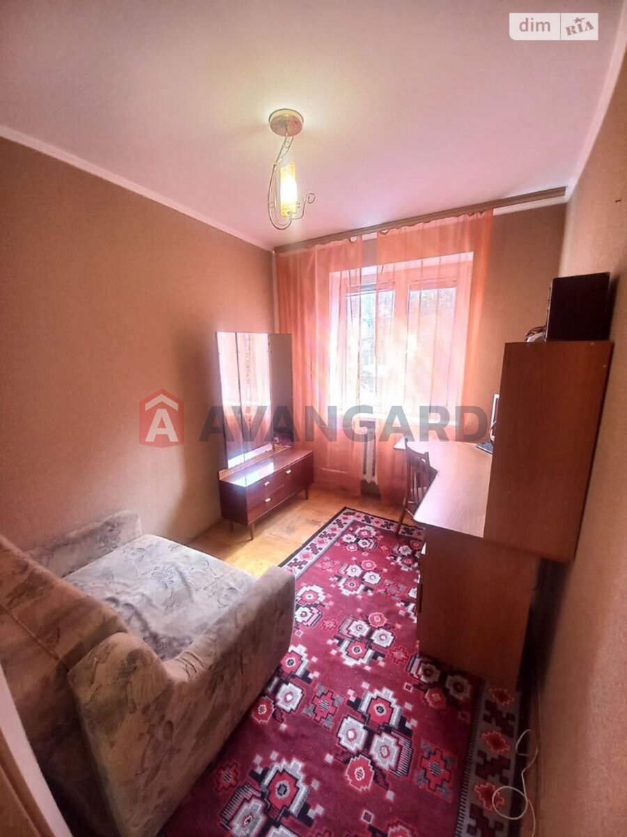 4 ��. ��������, 60/43/5 ��. �., 2/5 ������ ���� 11