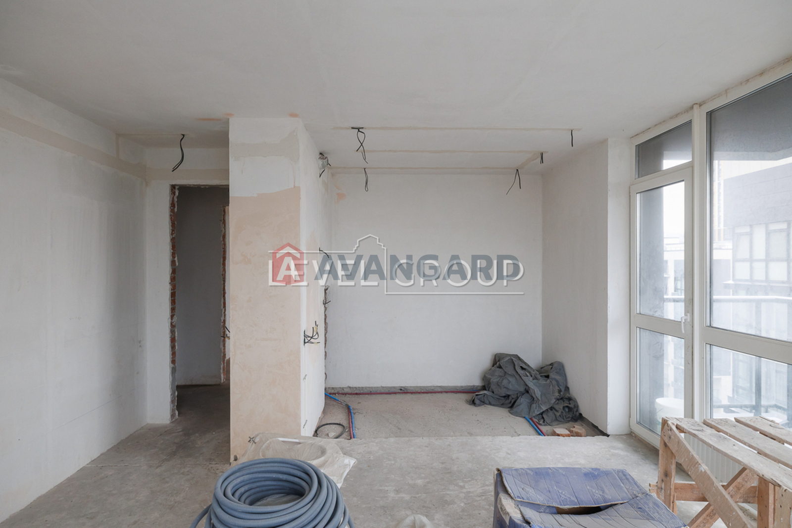 3 ��. ��������, 118/52/40 ��. �., 11/24 ������ ���� 12