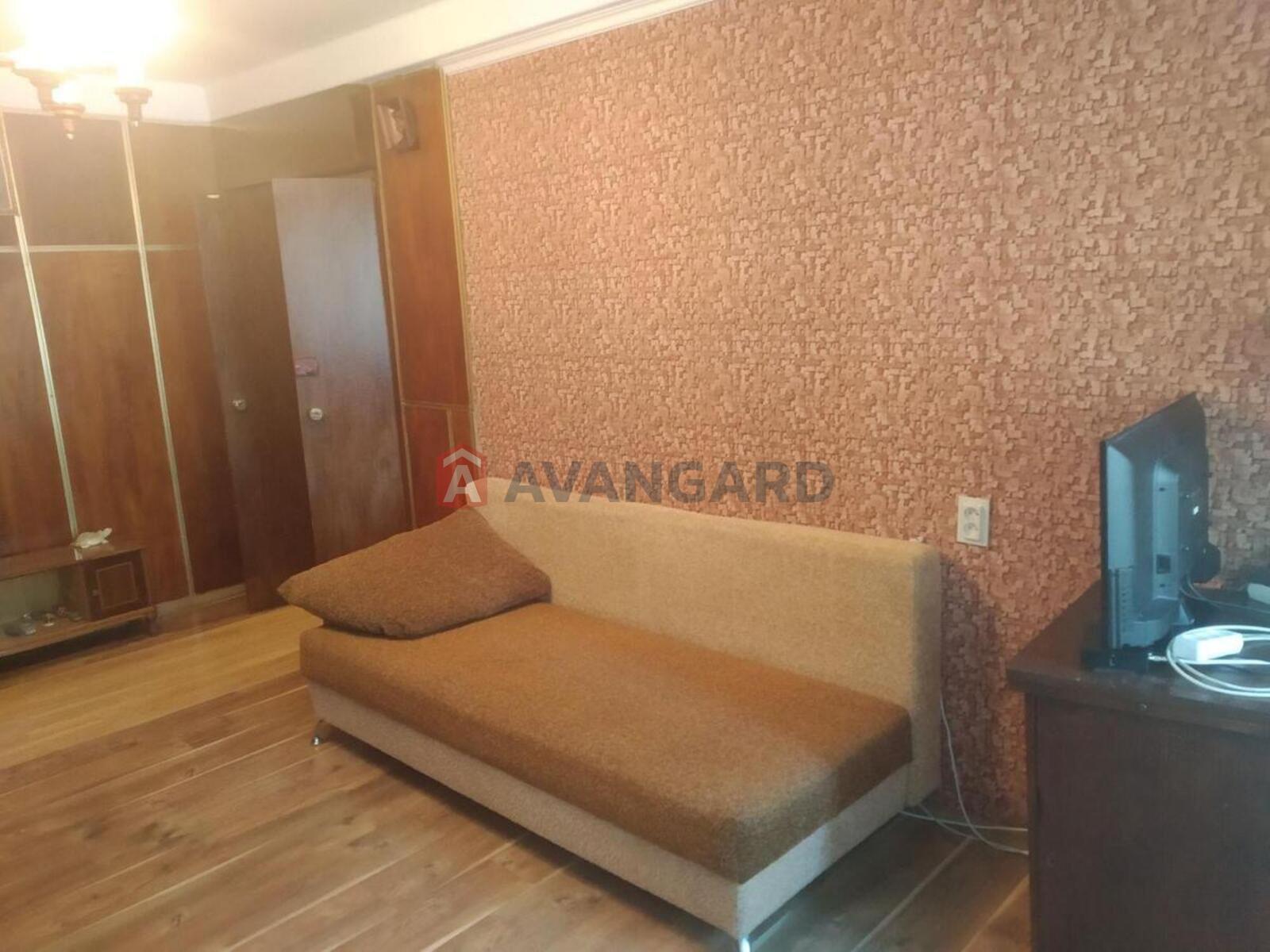 2 ��. ��������, 45/29/6 ��. �., 1/9 ������ ���� 4