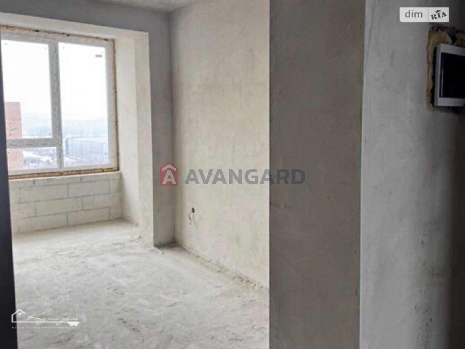 3 ��. ��������, 84/48/13 ��. �., 8/10 ������ ���� 1