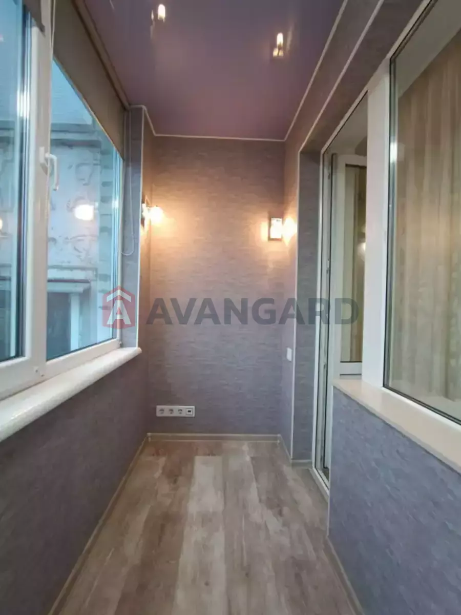 1 ��. ��������, 43/24/8 ��. �., 3/12 ������ ���� 7