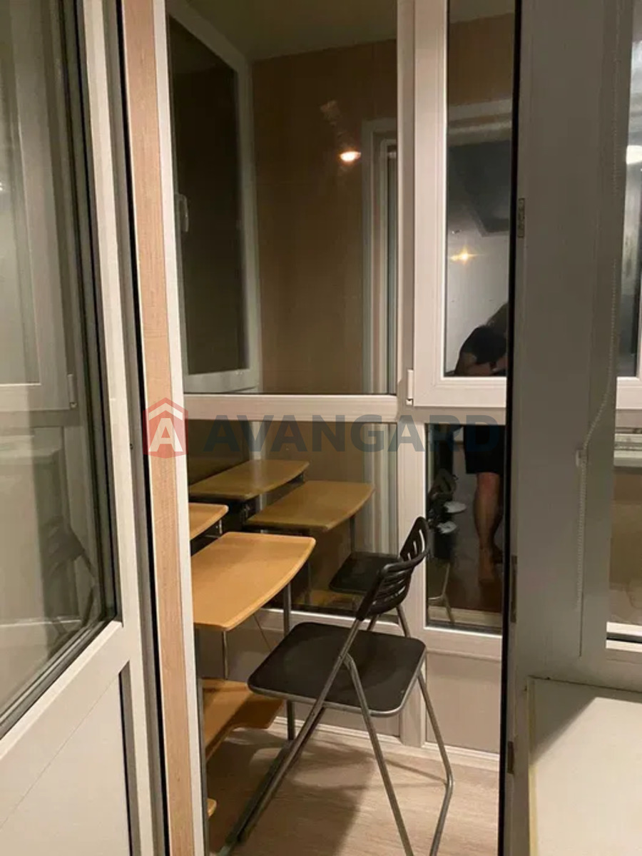 2 ��. ��������, 45/-/6 ��. �., 3/5 ������ ���� 4