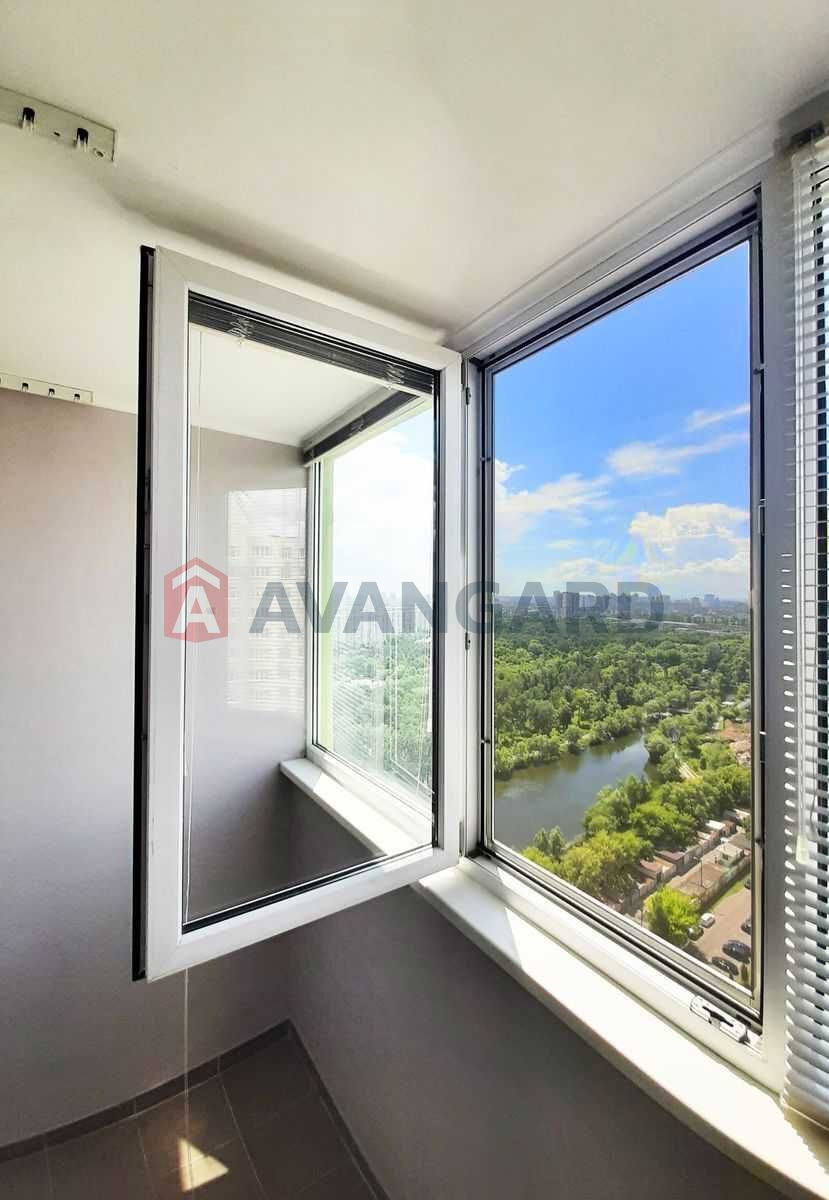 1 ����. ��������, 43/18/12 ��. �., 24/26 ���� ���� 7