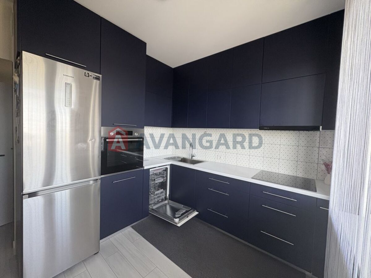 3 ��. ��������, 72/-/10 ��. �., 24/33 ������ ���� 1