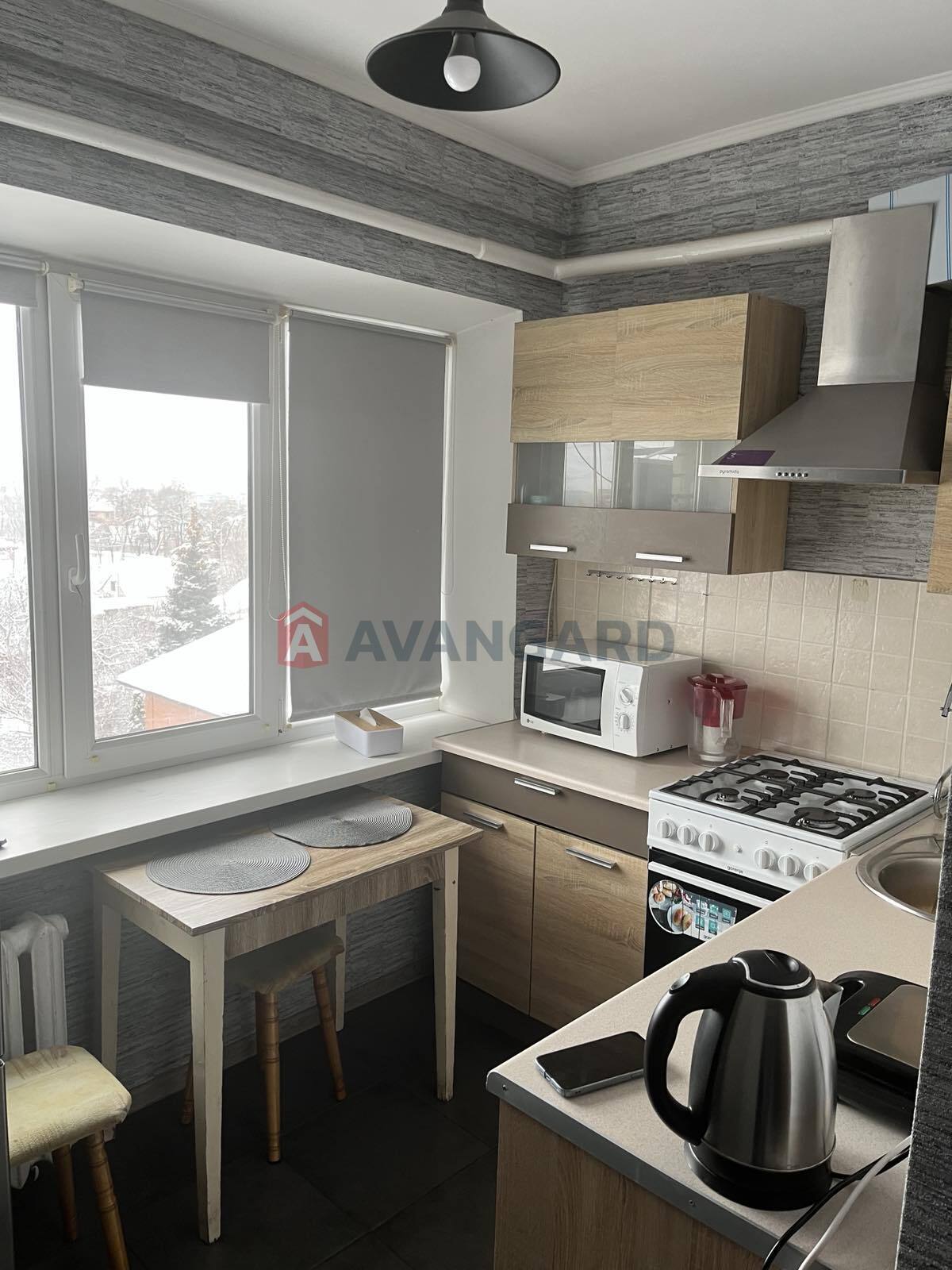 1 ��. ��������, 29/15.2/6.8 ��. �., 5/5 ������ ���� 5