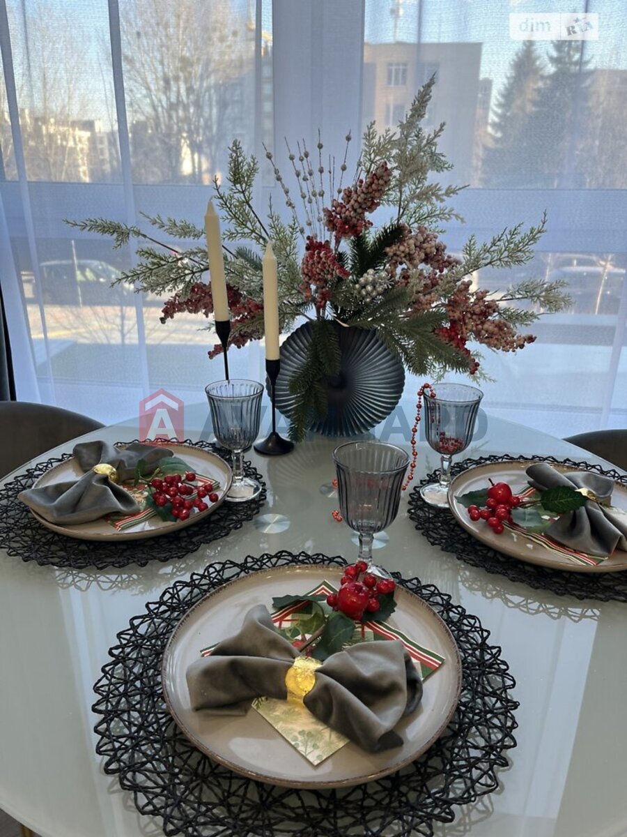 1 ����. ��������, 42/13/24 ��. �., 2/18 ���� ���� 2