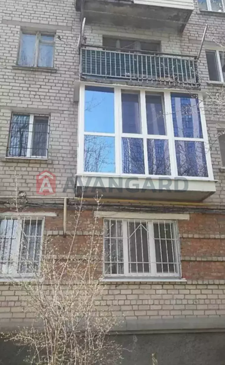 2 ��. ��������, 44/28/6 ��. �., 2/5 ������ ���� 10