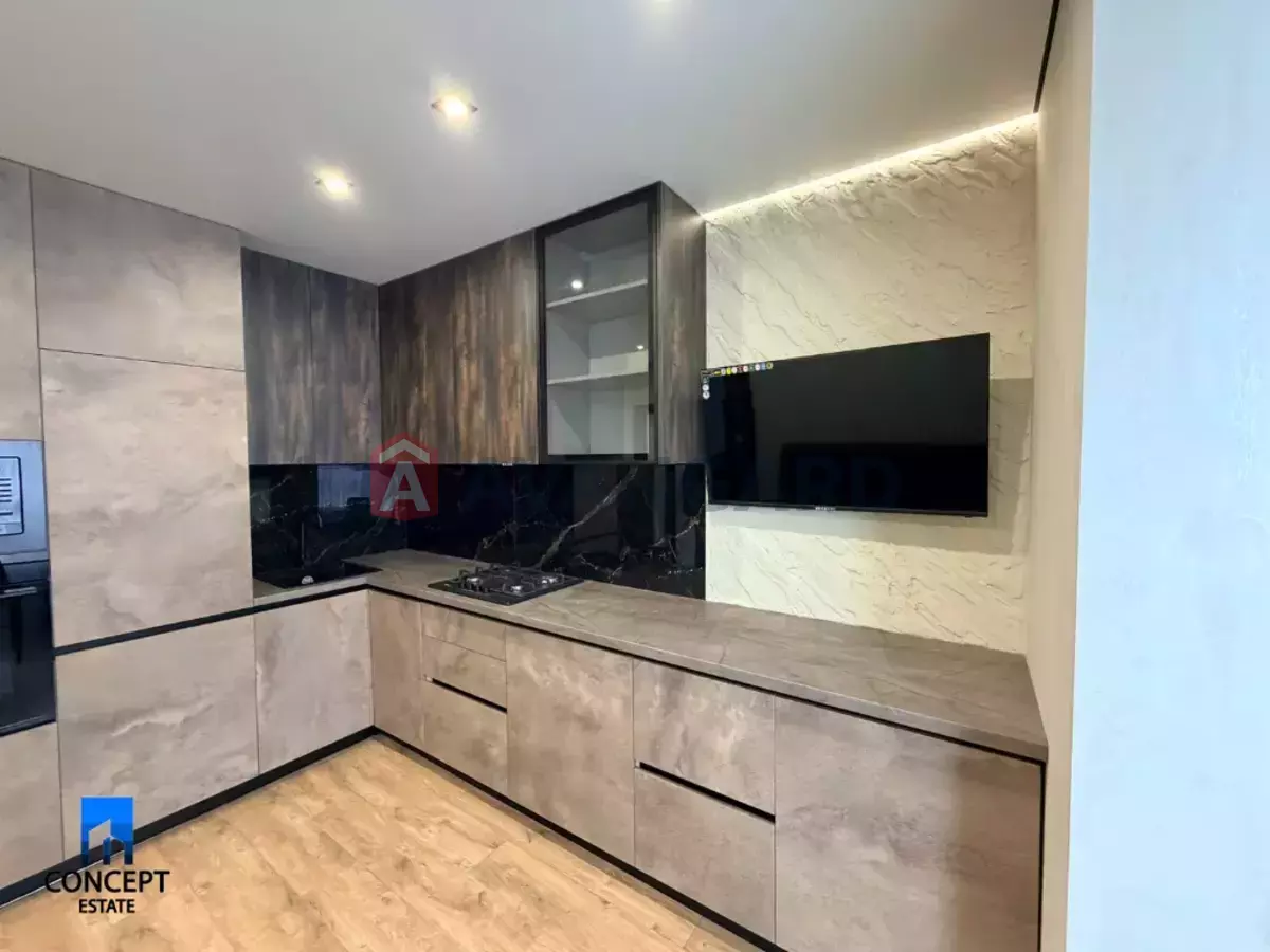 2 ��. ��������, 52/-/- ��. �., 8/10 ������ ���� 1