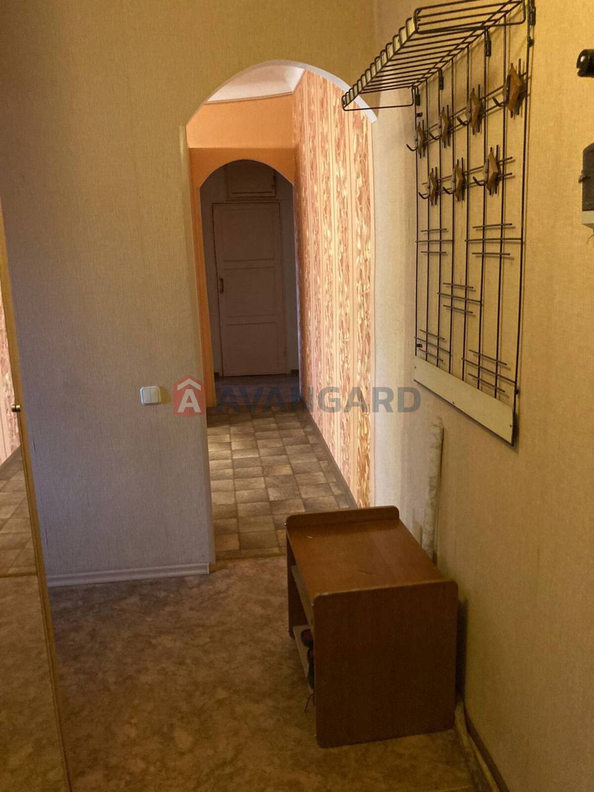 3 ����. ��������, 57/40/5 ��. �., 5/5 ���� ���� 2